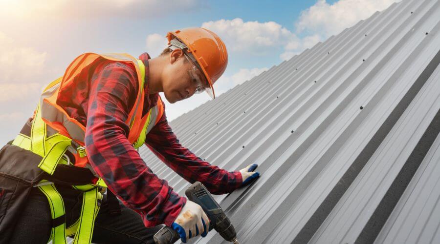 Professional gutter cleaning in Stigler, OK